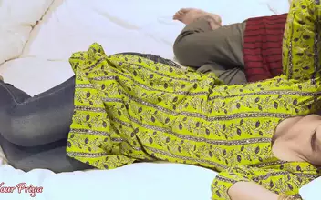 欧洲 Sexy Stockinged Japanese Beauty Gets Her Pussy Wildly