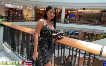插 国产视频 Sizzling Night-Tempting Darling's Passionate Encounter with a Hung