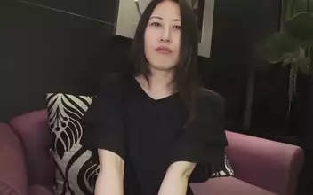 啊 办公室 Skinny Beauty's Passionate Night with a Hairy Pussy