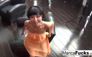 与 日韩精品 Passionate Japanese Teen Takes Big Snake Deep for