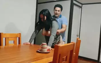 无套 Sizzling Busty Beauty Rocks His World With Hardcore